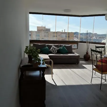 Konukevi Apartamento Front Sea View *